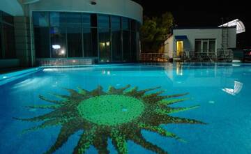 Фотографии Гостиница Spa Hotel Primorsky Park г. Ялта Крым (Россия) №4 Фото Гостиница Spa Hotel Primorsky Park г. Ялта 4
