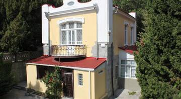 Фотографии Гостиница Sunny Apartments г. Ялта Крым (Россия) №1 Фото Гостиница Sunny Apartments г. Ялта 1