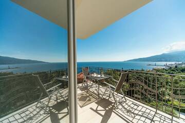 Фото номера Апартаменты с 1 спальней и балконом Гостевой дом Villa Portofino Crimea г. Ялта 11