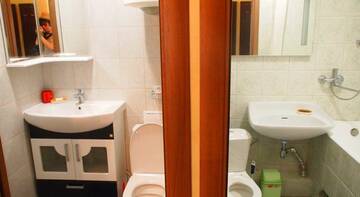 Фото номера Апартаменты - Первый этаж Апартаменты Apartment On Makarenko г. Ялта 2