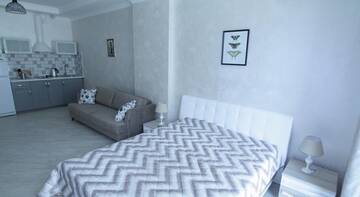 Фото номера  Апартаменты-студио Гостевой дом Apart-Hotel-Valencia г. Ялта 86