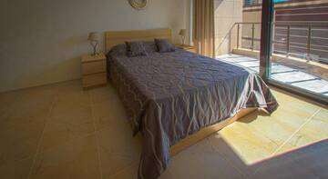 Фото номера  Апартаменты-студио Гостевой дом Apart-Hotel-Valencia г. Ялта 95