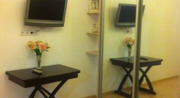 Фото номера Семейный номер с ванной комнатой Гостиница Inzhir Guest House г. Ялта 7