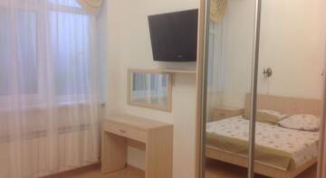 Фото номера Трехместный номер с душем Гостиница Inzhir Guest House г. Ялта 3