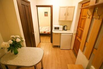 Фото номера Апартаменты с 2 спальнями Апартаменты Guesthouse Dmitrieva г. Ялта 3