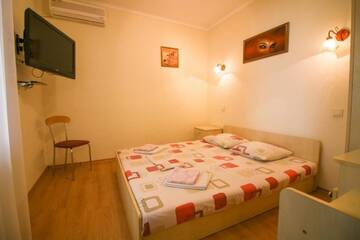 Фото номера Апартаменты с 2 спальнями Апартаменты Guesthouse Dmitrieva г. Ялта 12
