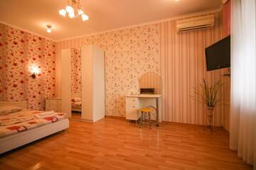 Фото номера Апартаменты-студио Апартаменты Guesthouse Dmitrieva г. Ялта 5
