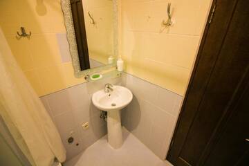 Фото номера Апартаменты Делюкс Апартаменты Guesthouse Dmitrieva г. Ялта 21