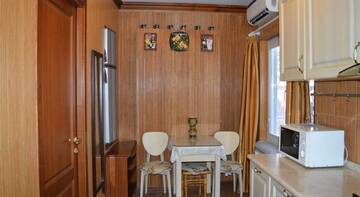 Фото номера Апартаменты с балконом Апартаменты Apartment in Matrosskiy г. Ялта 22