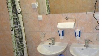 Фото номера Номер &quot;Стандарт&quot; Гостиница Sg Hostel г. Ялта 11