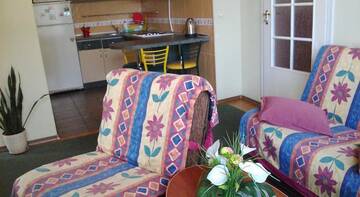 Фото номера Апартаменты с 2 спальнями Гостиница Guest House na Drazhinskogo г. Ялта 27