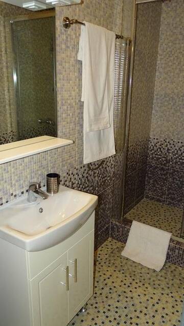 Фото номера  Апартаменты-студио с видом на море Гостевой дом Apart-Hotel-Valencia г. Ялта 5