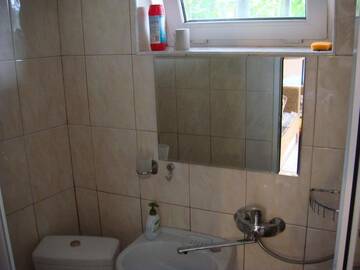 Фото номера Двухместный номер с 2 отдельными кроватями Гостевой дом Кокос г. Ялта 4